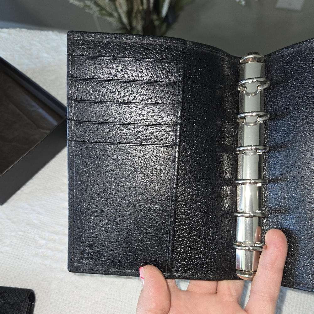 Like New! Gucci Bundle - GG Black Cloth Wallet and Agenda - Picture 11 of 16
